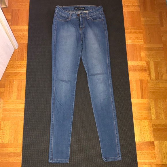 Fashion nova classic mid rise skinny jeans size 1 - Picture 3 of 5
